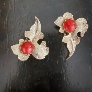 Vintage Elegant Gold and Red Leaf Earrings